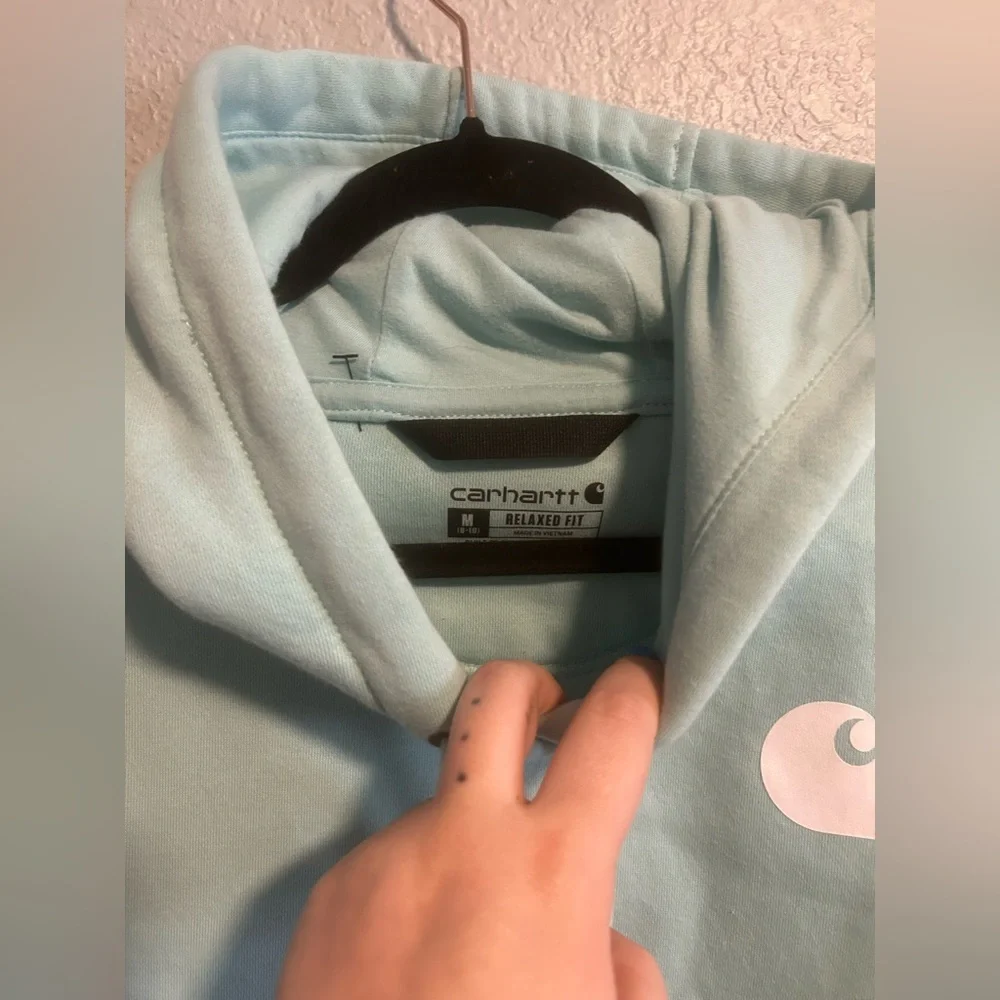 NWOT carhartt hoodie - Picture 4 of 5